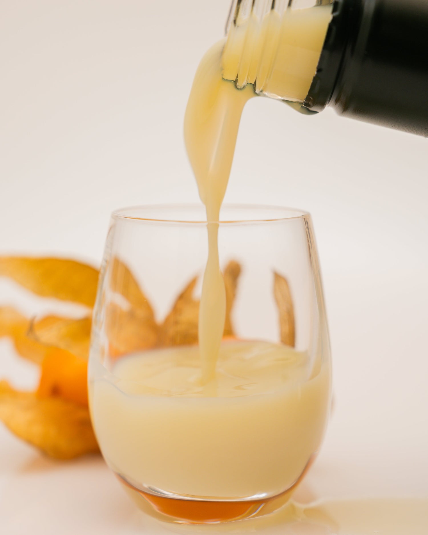 Licor de crema vegano con extracto de oliva